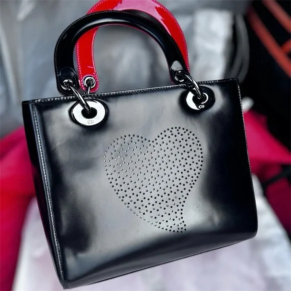 Limited Edition Christian Dior Lady Dior Art Black Patent Leather Red Heart Bag - Picture 13 of 15